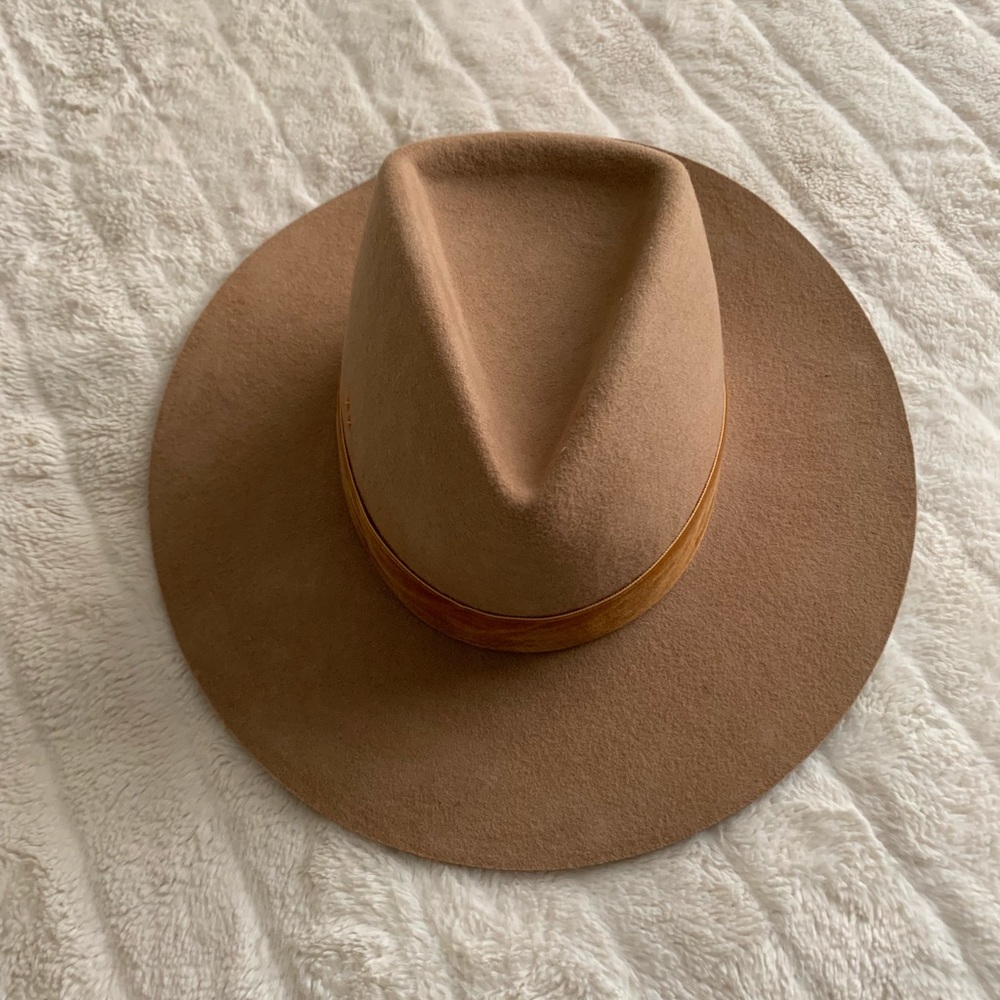 Super cute lack of color hat!!!